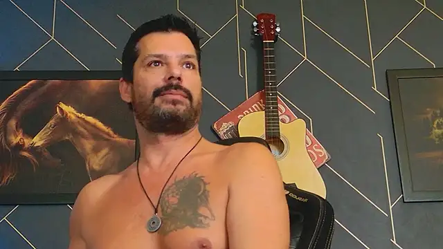 Snapshot of ChrisKox chatting on October 8, 2025, 10:18 pm ChrisKox online show from October 8, 2025, 10:18 pm