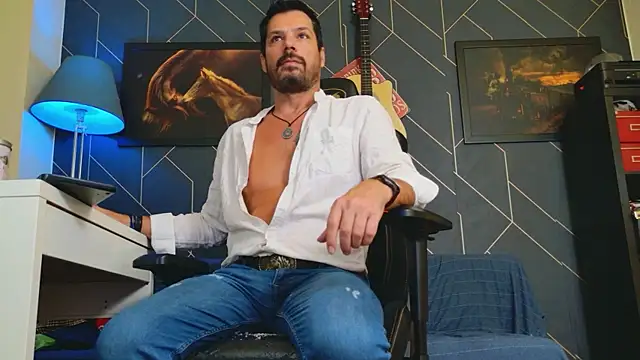 Snapshot of ChrisKox chatting on October 9, 2025, 5:00 pm ChrisKox online show from October 9, 2025, 5:00 pm