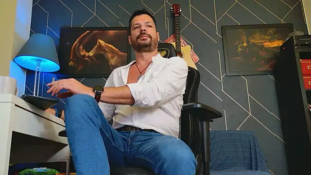 Snapshot of ChrisKox chatting on October 12, 2025, 3:05 am ChrisKox online show from October 12, 2025, 3:05 am