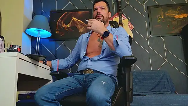 Snapshot of ChrisKox chatting on October 21, 2025, 1:50 am ChrisKox online show from October 21, 2025, 1:50 am