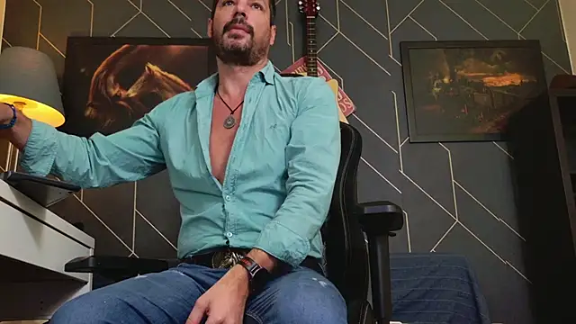 Snapshot of ChrisKox chatting on November 5, 2025, 5:07 am ChrisKox online show from November 5, 2025, 5:07 am