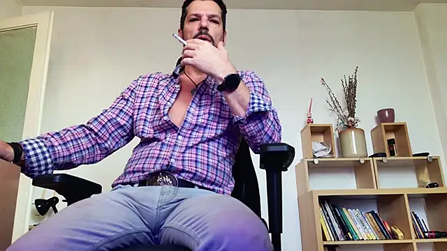 ChrisKox online show from April 18, 2026, 4:38 am