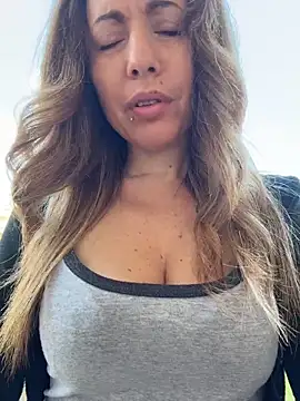 sexylenia online show from May 23, 2026, 12:53 pm
