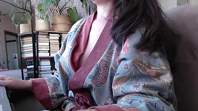 Koreanowner online show from September 25, 2025, 6:06 am