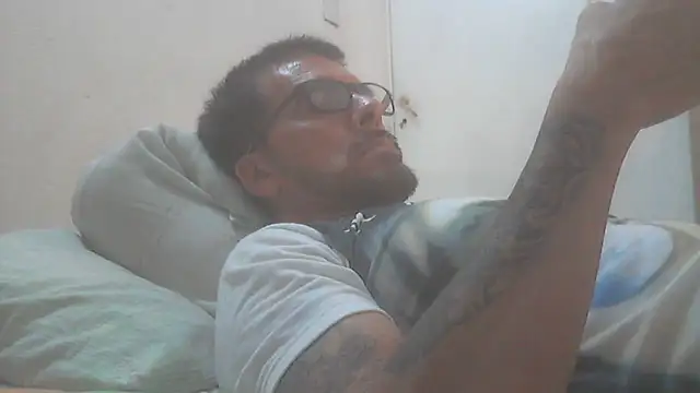 Snapshot of el_principe_hot chatting on December 1, 2025, 5:01 am el principe hot online show from December 1, 2025, 5:01 am