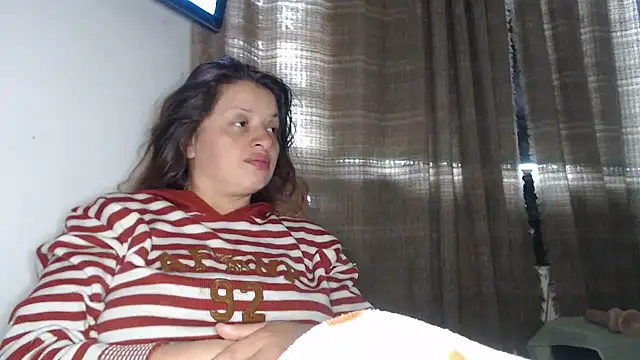 kattydirtylol online show from November 28, 2025, 7:38 pm