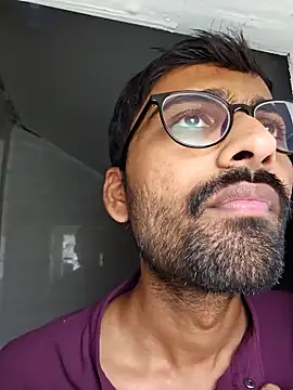 Snapshot of krishna8035 chatting on December 8, 2024, 5:50 am krishna8035 online show from December 8, 2024, 5:50 am