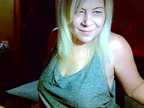 Snapshot of AgoniA7 chatting on February 17, 2026, 3:36 am AgoniA7 online show from February 17, 2026, 3:36 am