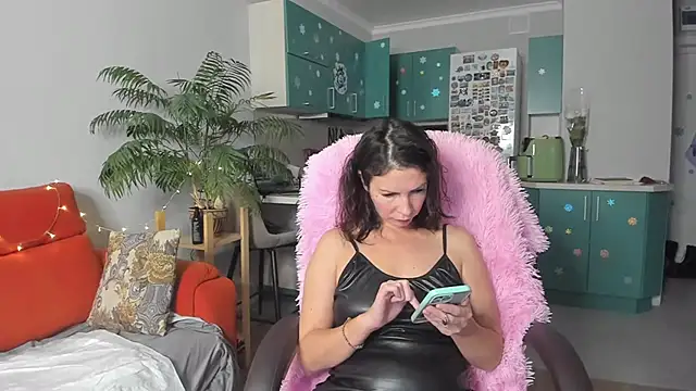 ChristinaGlory online show from December 30, 2024, 7:37 am