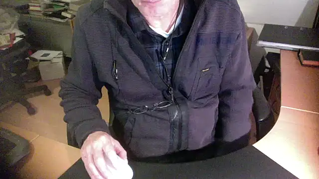 outlaw200 online show from December 23, 2024, 6:48 pm