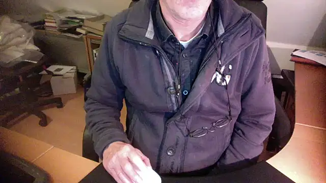 outlaw200 online show from January 3, 2025, 7:39 pm