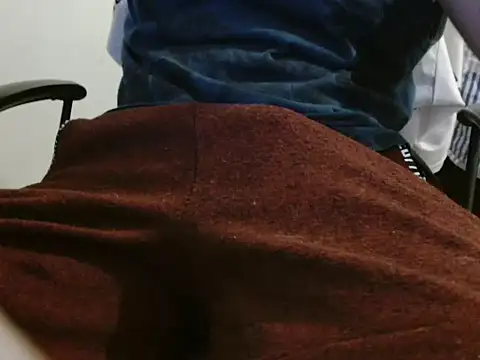 pudding24 online show from November 18, 2025, 1:00 am