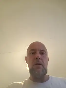 CHIP3NDALES41 online show from July 29, 2026, 2:10 am