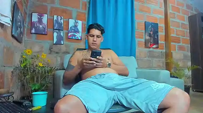 Snapshot of Zack_Grey chatting on March 13, 2025, 11:19 am Zack Grey online show from March 13, 2025, 11:19 am