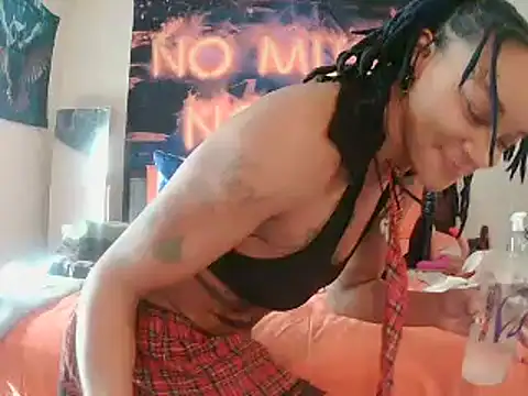 EnticingAaliyah online show from March 3, 2025, 6:22 pm