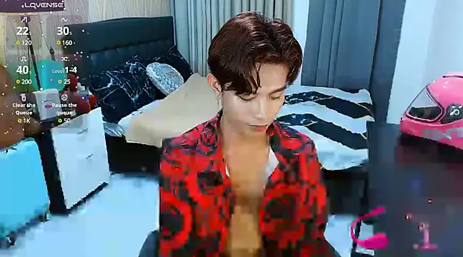 Snapshot of WildestTwink chatting on March 8, 2025, 10:45 pm WildestTwink online show from March 8, 2025, 10:45 pm