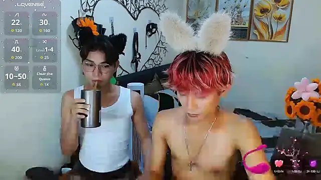 Snapshot of WildestTwink chatting on October 11, 2025, 5:11 pm WildestTwink online show from October 11, 2025, 5:11 pm