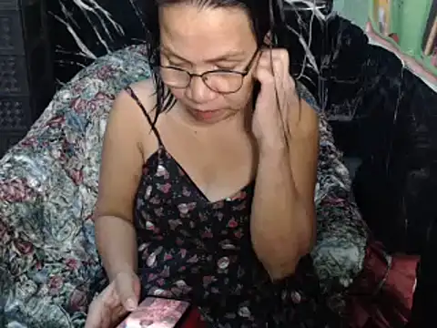 ASIANDOLLY4U online show from May 27, 2026, 11:24 pm