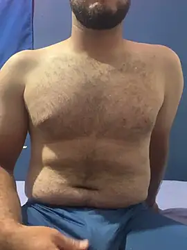 Snapshot of AlejoStrep chatting on February 25, 2026, 5:28 am AlejoStrep online show from February 25, 2026, 5:28 am