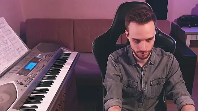 Sweetparker online show from October 22, 2025, 7:24 pm