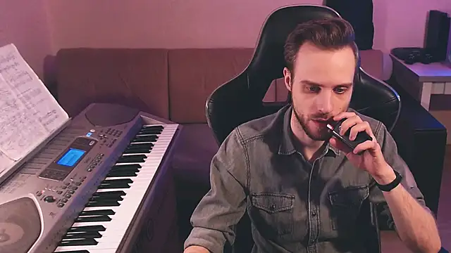 Sweetparker online show from November 24, 2025, 4:29 pm