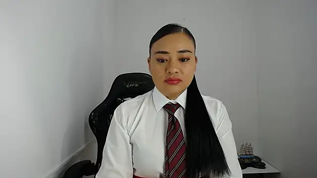 ReyleDoll online show from January 7, 2025, 9:46 pm