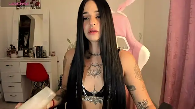 Snapshot of Fallengangel chatting on December 29, 2024, 2:49 am Fallengangel online show from December 29, 2024, 2:49 am