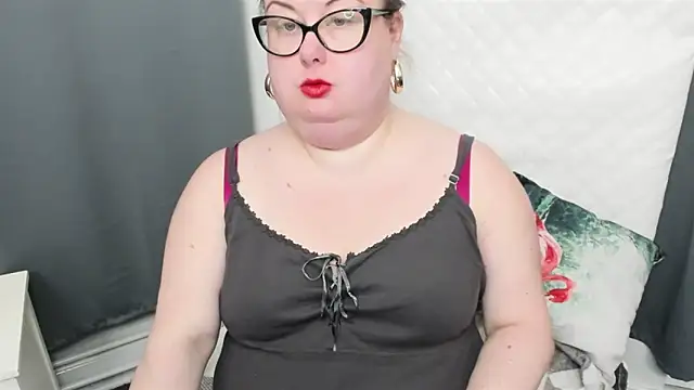 dirtyBonnie online show from January 5, 2025, 1:15 pm