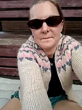 Snapshot of SwedishJennifer chatting on May 4, 2026, 12:34 pm SwedishJennifer online show from May 4, 2026, 12:34 pm