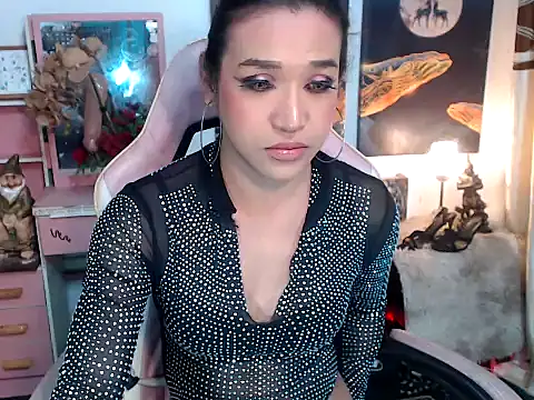 Snapshot of AsianMariaTs chatting on November 25, 2025, 5:02 pm AsianMariaTs online show from November 25, 2025, 5:02 pm