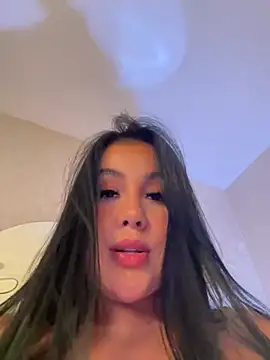 adrianalobo online show from February 12, 2025, 1:09 am