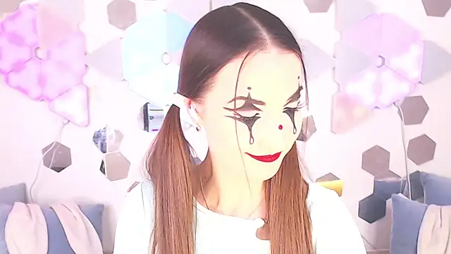 LexiKiss online show from November 4, 2025, 10:20 pm