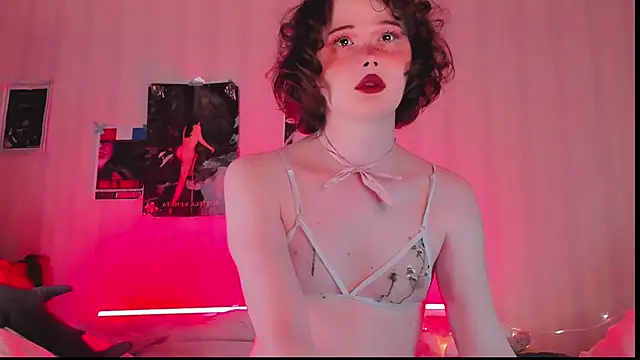 eva vodkina online show from May 18, 2026, 8:36 pm