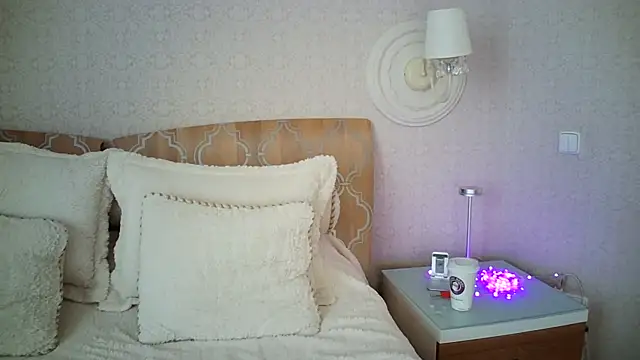 Snapshot of Luna_Hoty chatting on March 7, 2025, 11:40 am Luna Hoty online show from March 7, 2025, 11:40 am