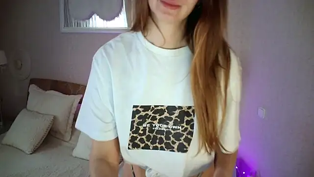 Snapshot of Luna_Hoty chatting on March 10, 2025, 7:32 am Luna Hoty online show from March 10, 2025, 7:32 am