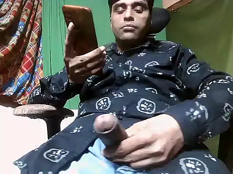 desiboy1101 online show from December 21, 2024, 1:32 pm