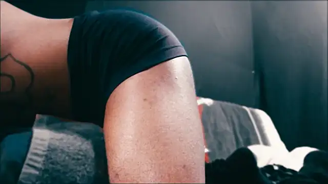 iBreakHeartz online show from December 6, 2024, 5:33 pm