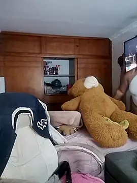 Daddys girl1 online show from October 7, 2025, 5:04 am