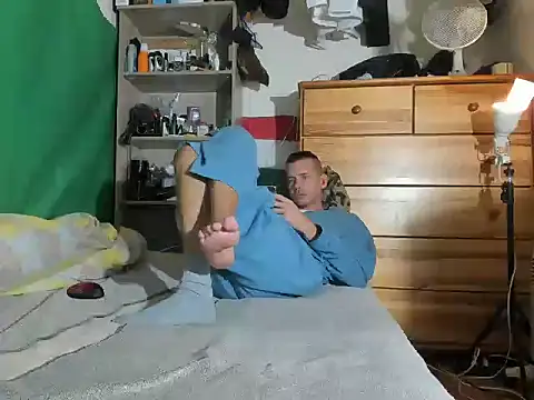 viraglaci18xh online show from October 23, 2025, 10:08 pm