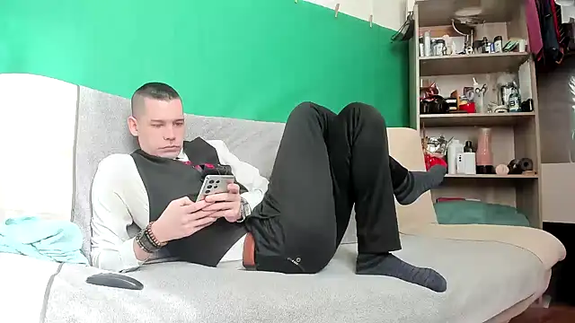 Snapshot of viraglaci18@xh chatting on March 1, 2026, 1:02 pm viraglaci18xh online show from March 1, 2026, 1:02 pm