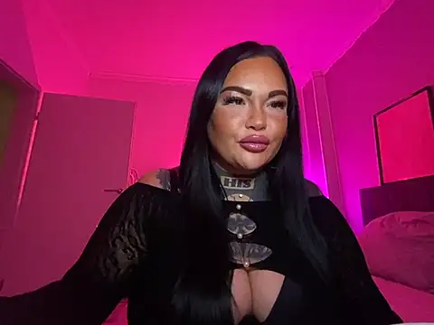 Snapshot of _MelinaCurves_ chatting on January 10, 2025, 10:25 pm MelinaCurves online show from January 10, 2025, 10:25 pm