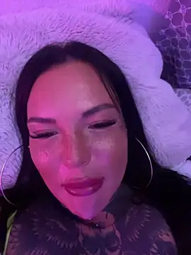 Snapshot of _MelinaCurves_ chatting on September 28, 2025, 12:27 am MelinaCurves online show from September 28, 2025, 12:27 am