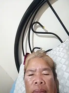 Snapshot of sexylizzy4u chatting on February 13, 2025, 7:42 pm sexylizzy4u online show from February 13, 2025, 7:42 pm