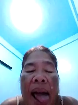 Snapshot of sexylizzy4u chatting on March 15, 2025, 2:45 pm sexylizzy4u online show from March 15, 2025, 2:45 pm