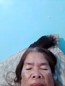 Snapshot of sexylizzy4u chatting on October 19, 2025, 8:15 am sexylizzy4u online show from October 19, 2025, 8:15 am