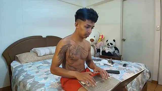  dannyaldana  online show from January 14, 2025, 4:50 pm