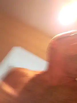 Snapshot of AnnakondaHF chatting on September 18, 2025, 2:41 pm AnnakondaHF online show from September 18, 2025, 2:41 pm