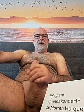 AnnakondaHF online show from April 21, 2026, 7:03 am