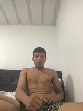 Thiagoo Frost online show from October 27, 2025, 2:04 am