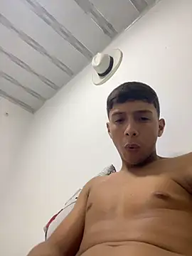 Thiagoo Frost online show from November 4, 2025, 5:39 am